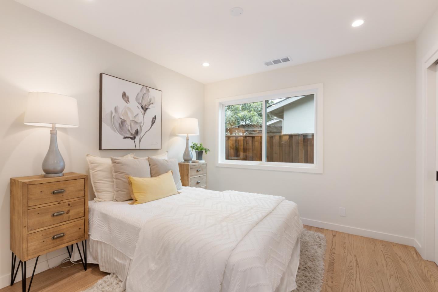 343 Redwood Avenue