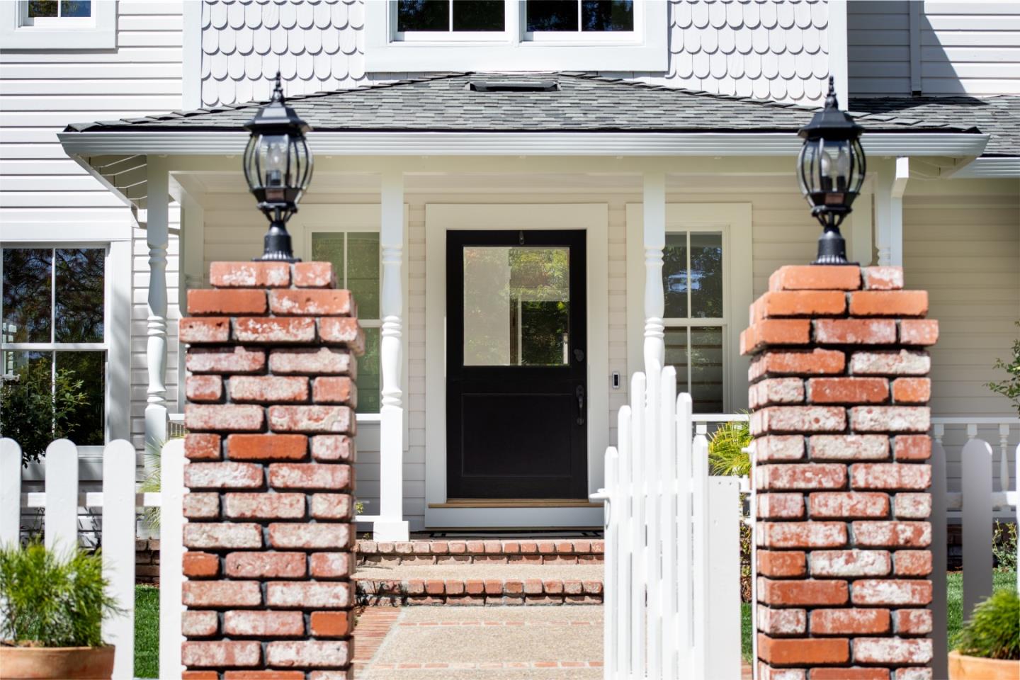 13415 Country WAY