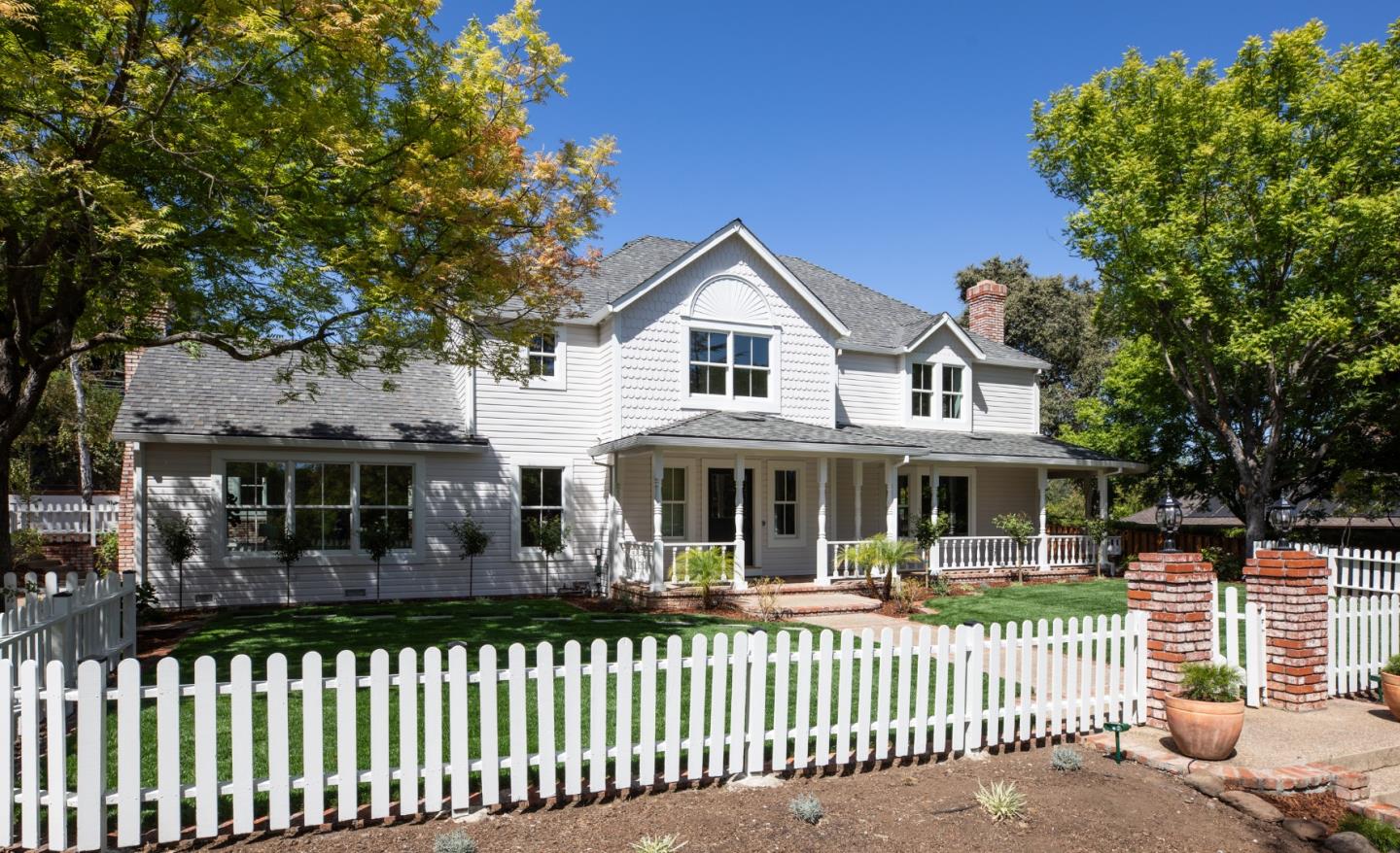 13415 Country WAY