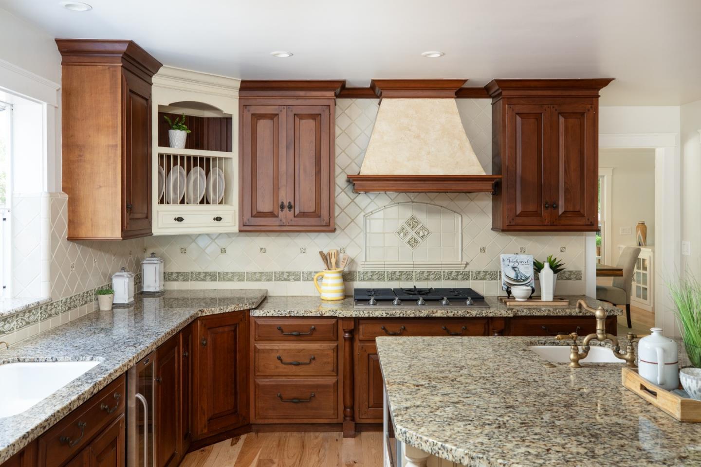 13415 Country WAY