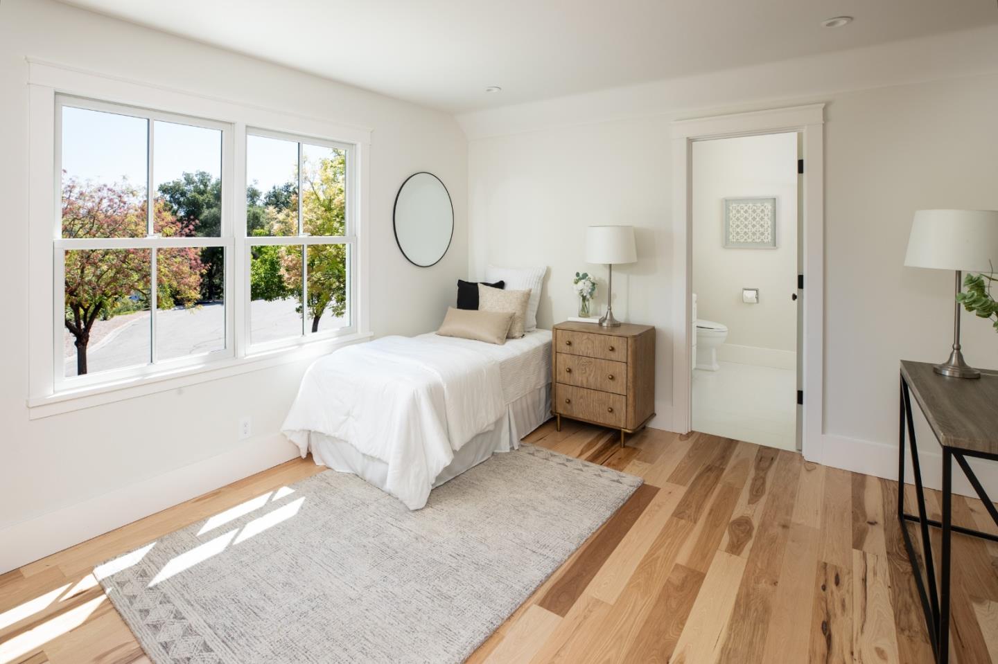 13415 Country WAY