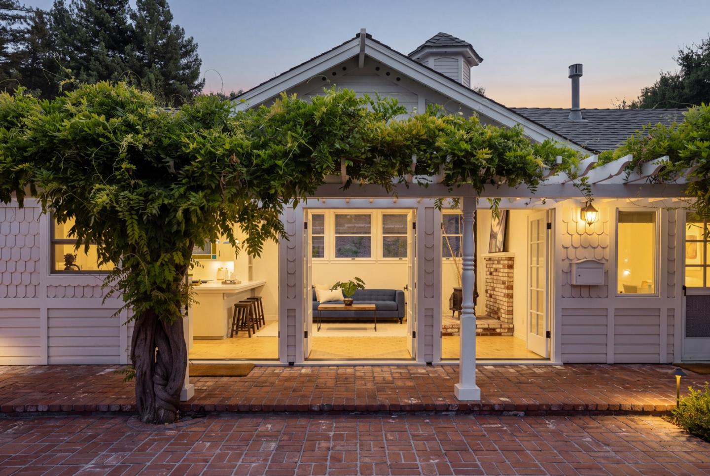 13415 Country WAY