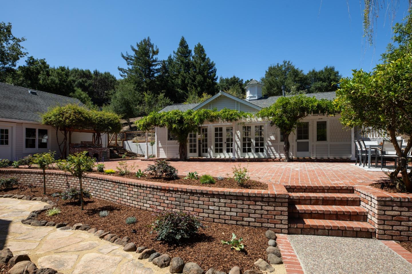 13415 Country WAY
