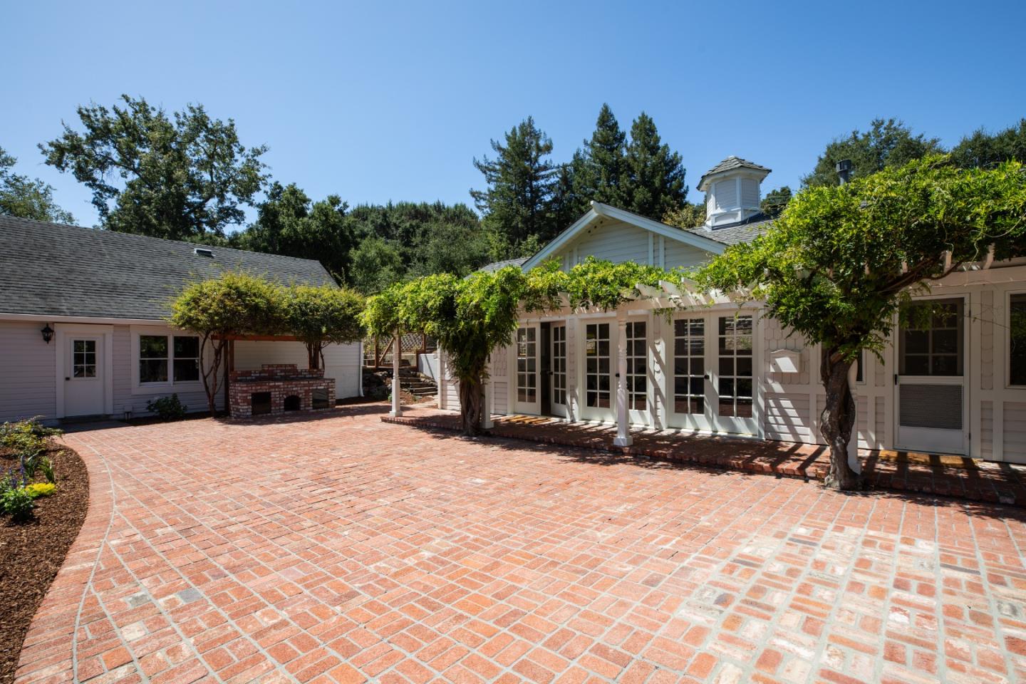 13415 Country WAY