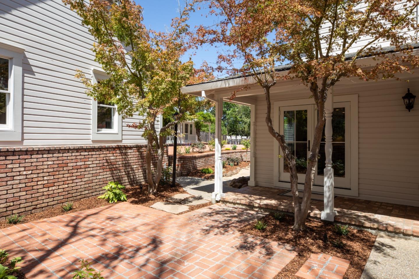 13415 Country WAY