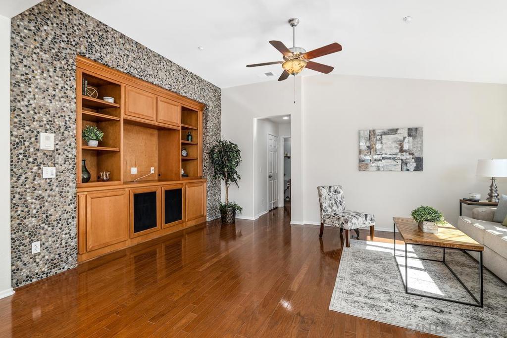 1130 Goddard St.