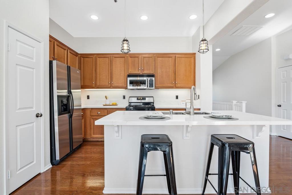 1130 Goddard St.