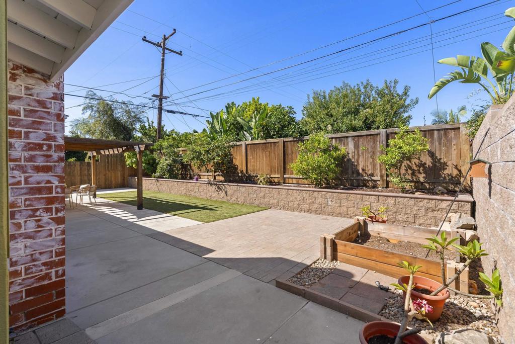 5551 Gala Avenue