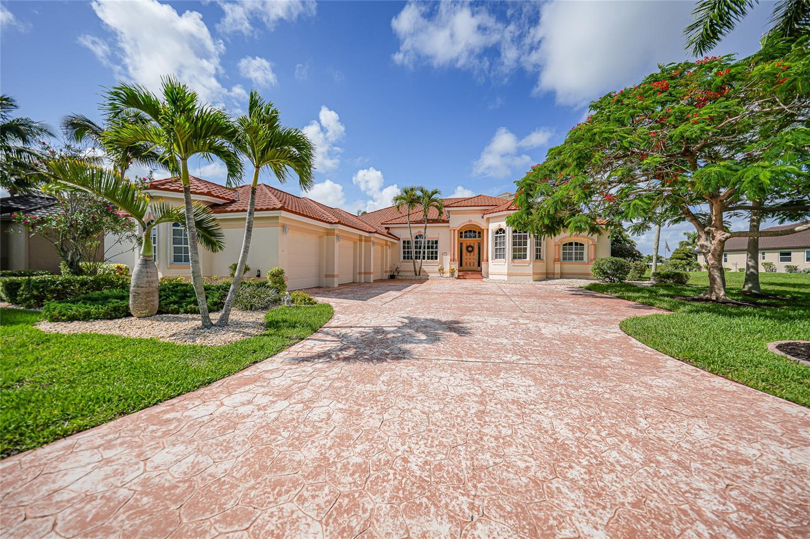 3351 DIAMOND KEY CT