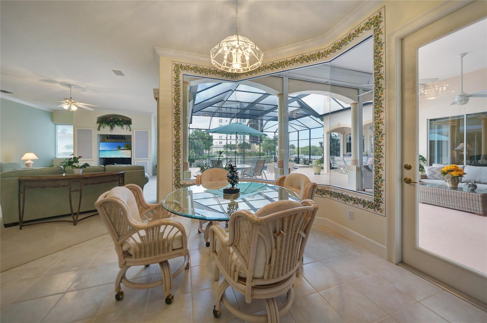 3351 DIAMOND KEY CT