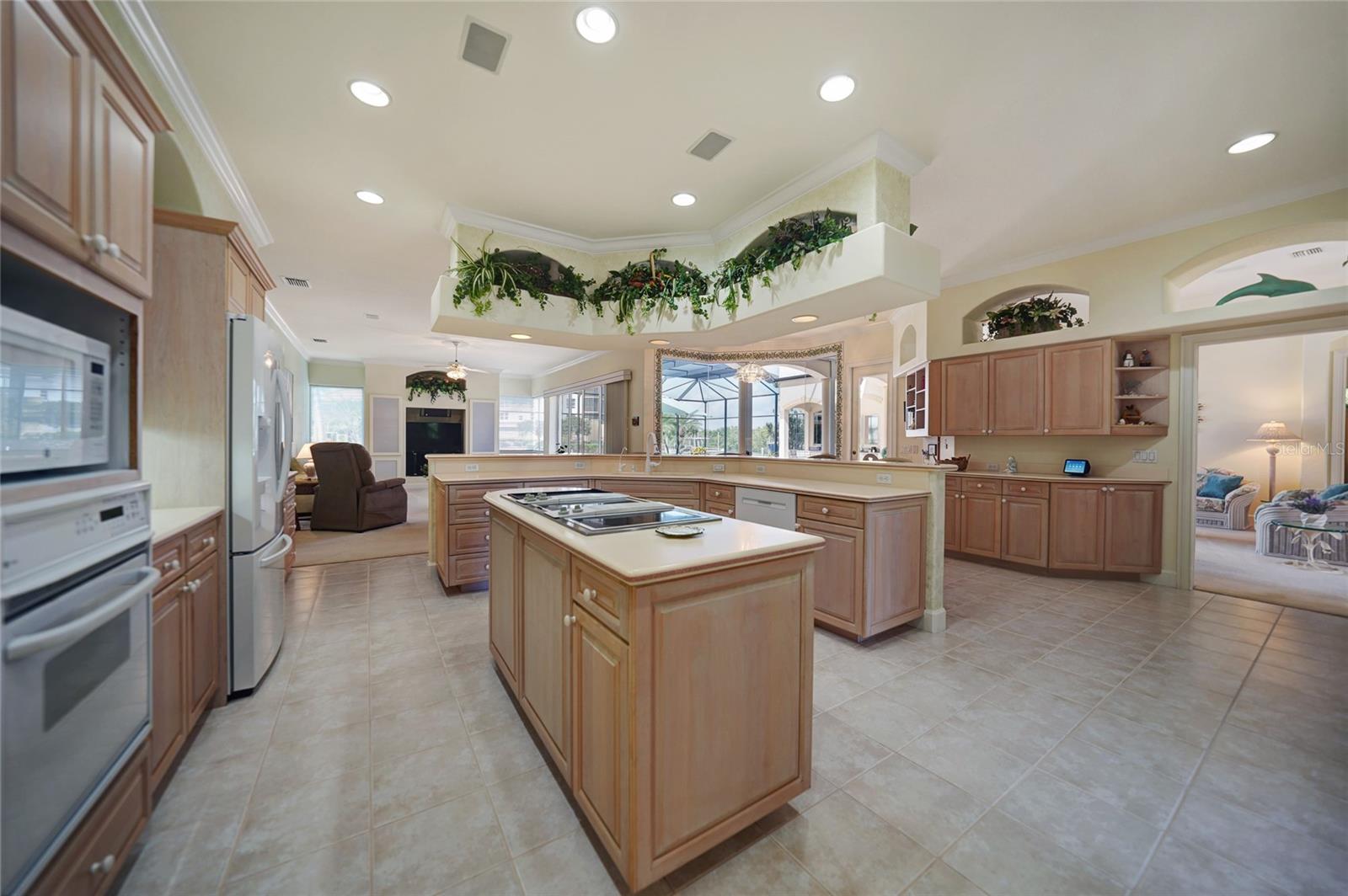 3351 DIAMOND KEY CT