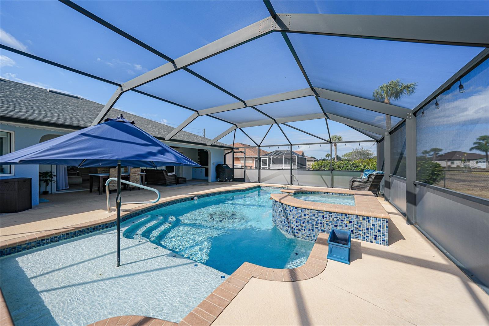 600 ROYAL POINCIANA