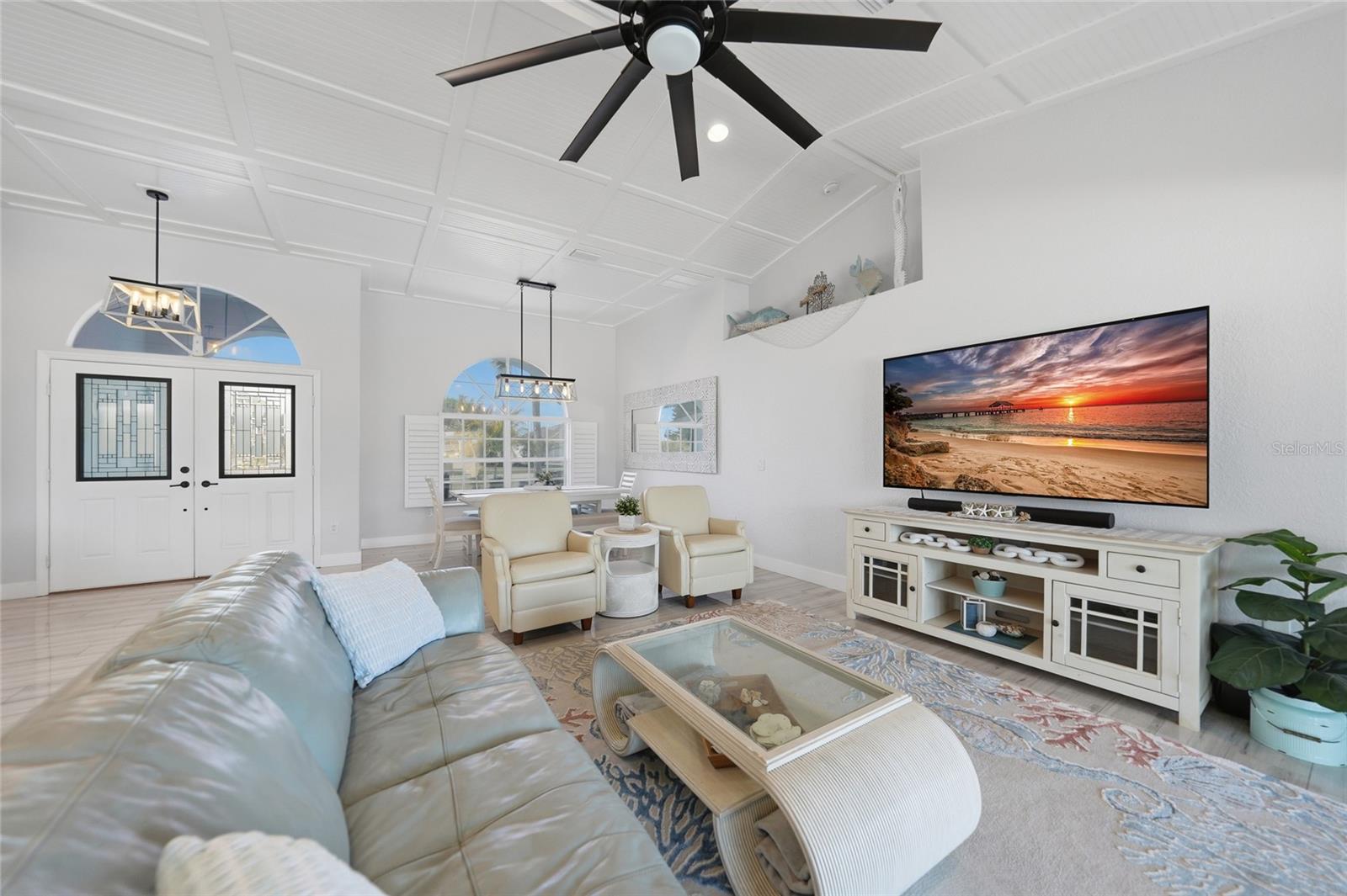 600 ROYAL POINCIANA