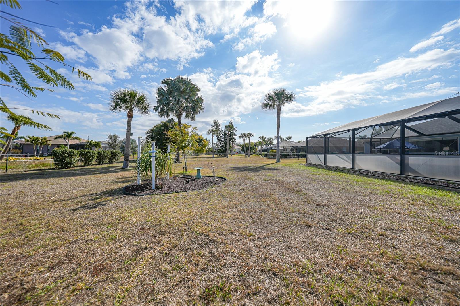 600 ROYAL POINCIANA