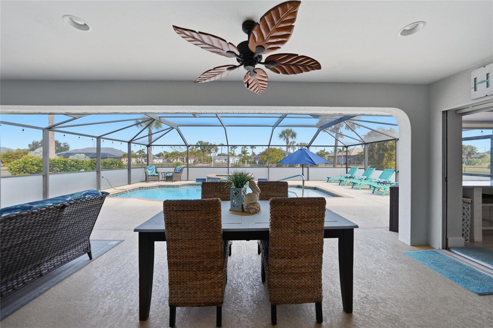 600 ROYAL POINCIANA