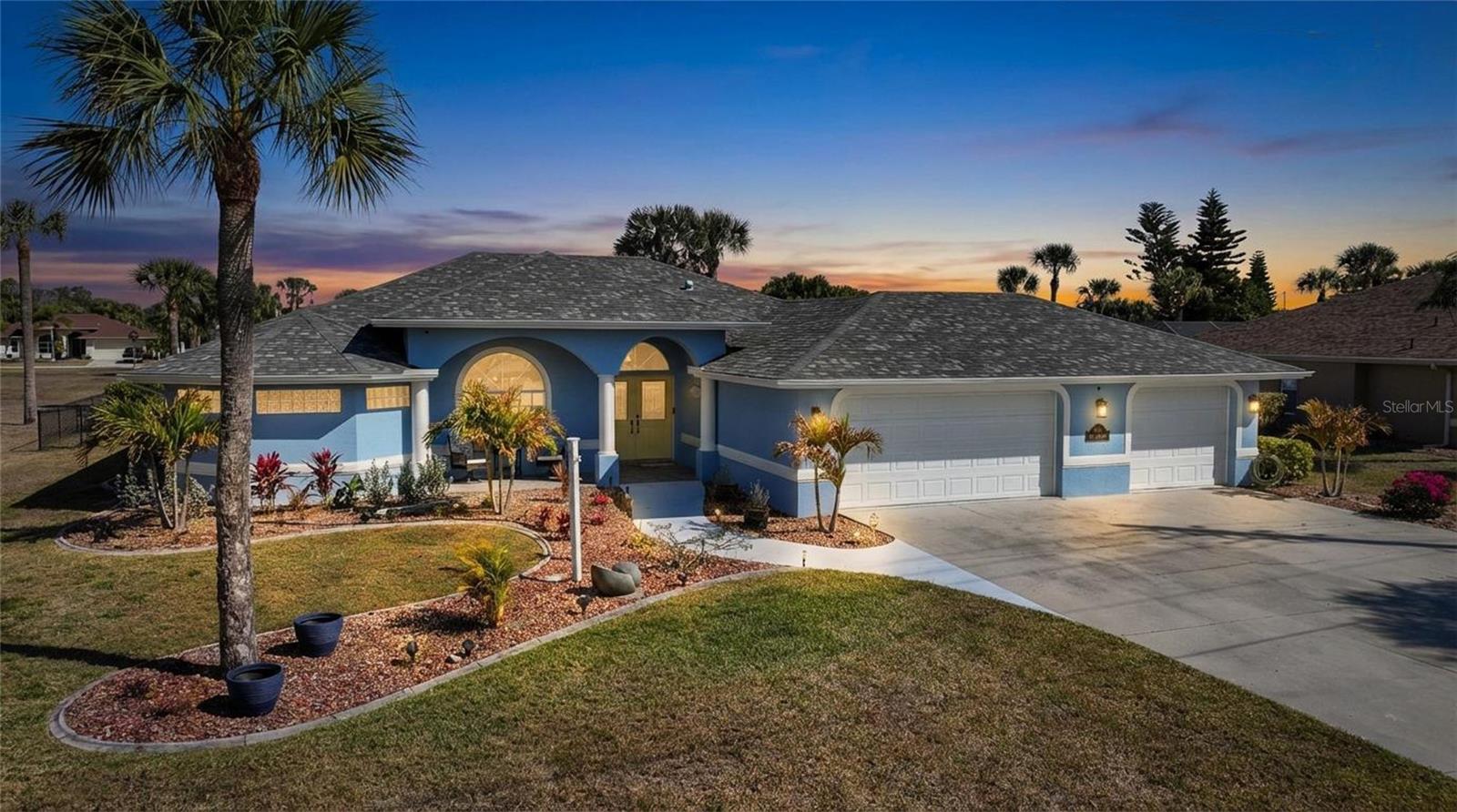 600 ROYAL POINCIANA