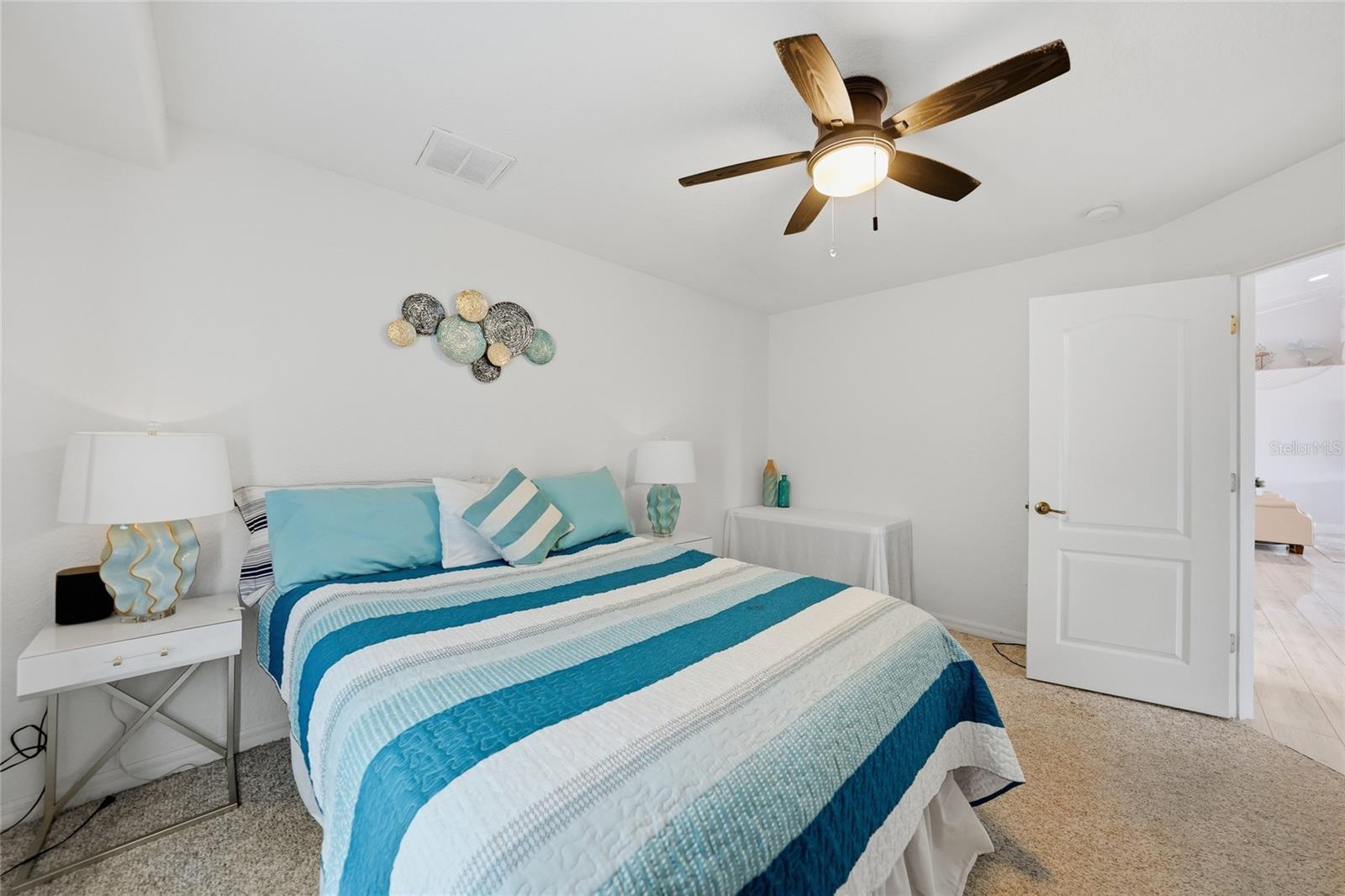600 ROYAL POINCIANA