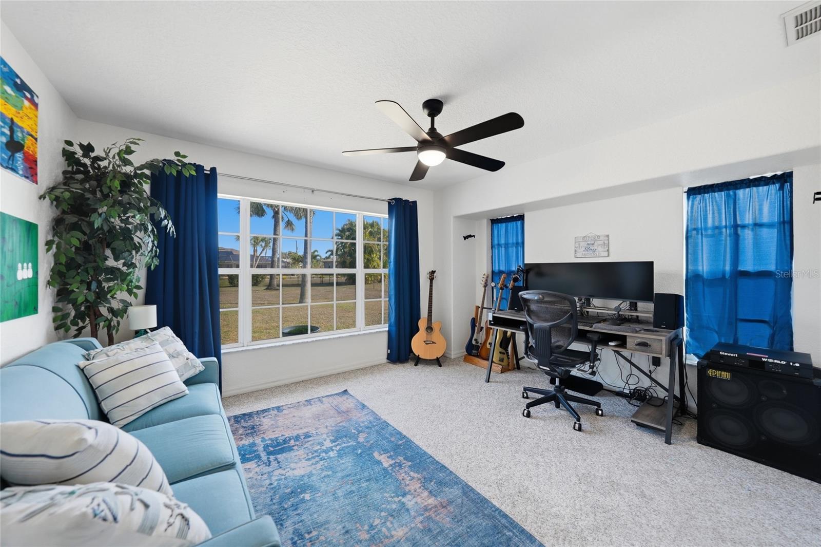 600 ROYAL POINCIANA