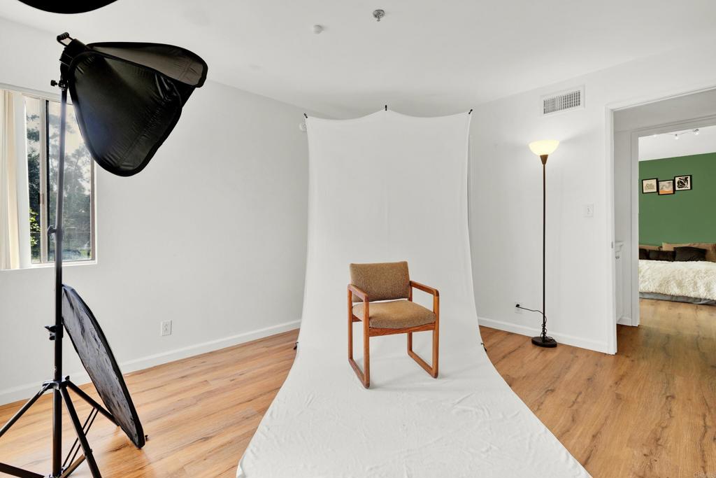 3980 Faircross Place 21