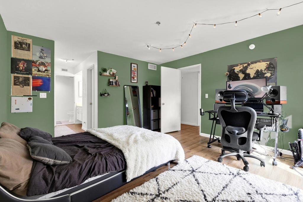 3980 Faircross Place 21