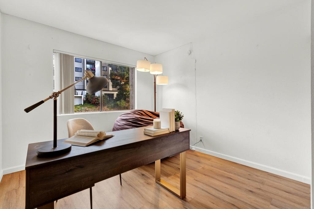 3980 Faircross Place 21