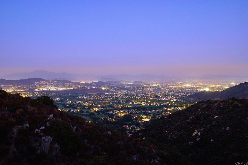 38290 Via Vista Grande