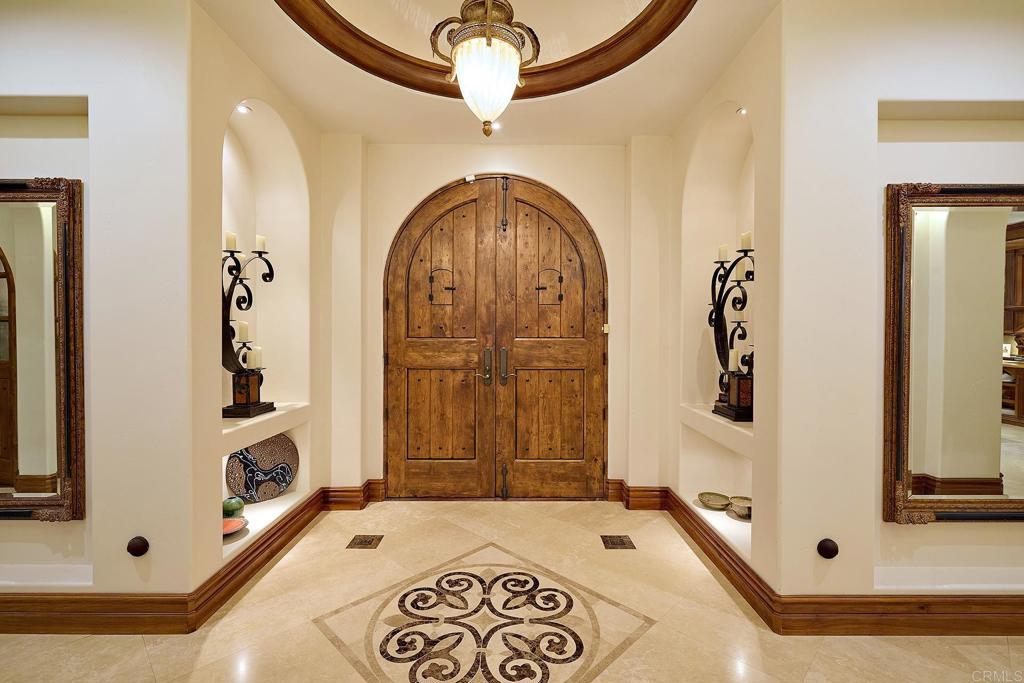 38290 Via Vista Grande