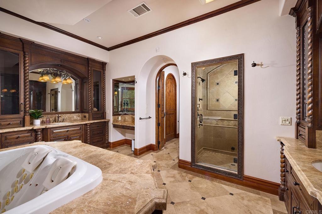 38290 Via Vista Grande