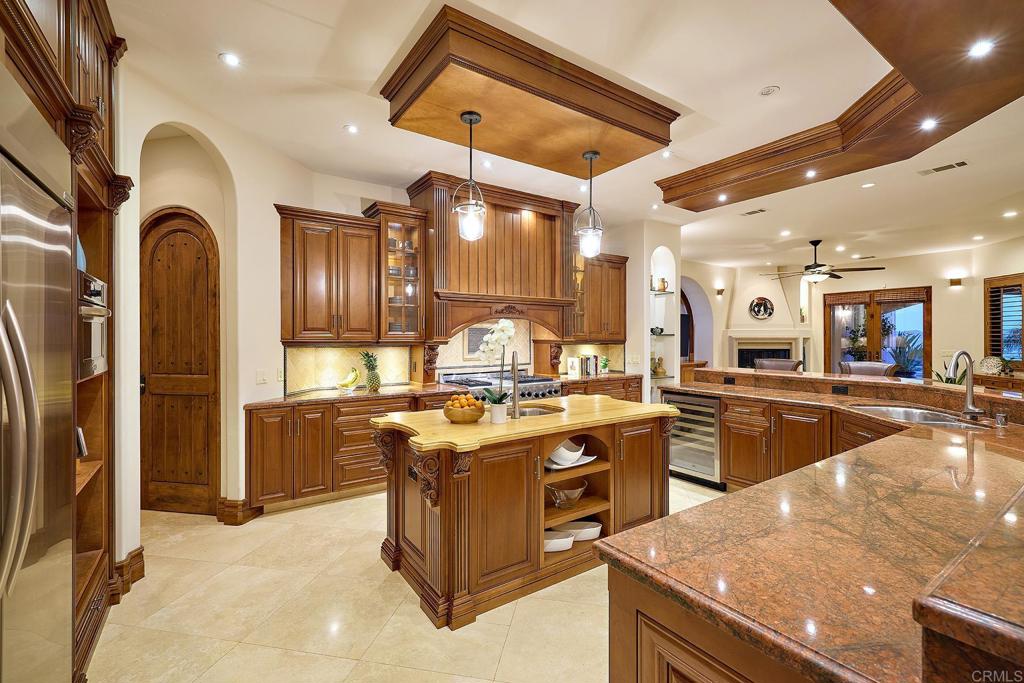 38290 Via Vista Grande