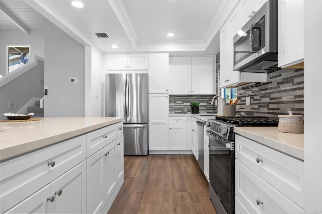 2846 Luciernaga Street