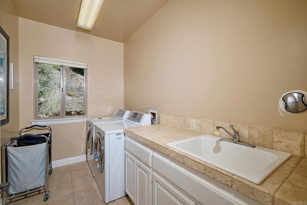 2021 Willow Glen Road