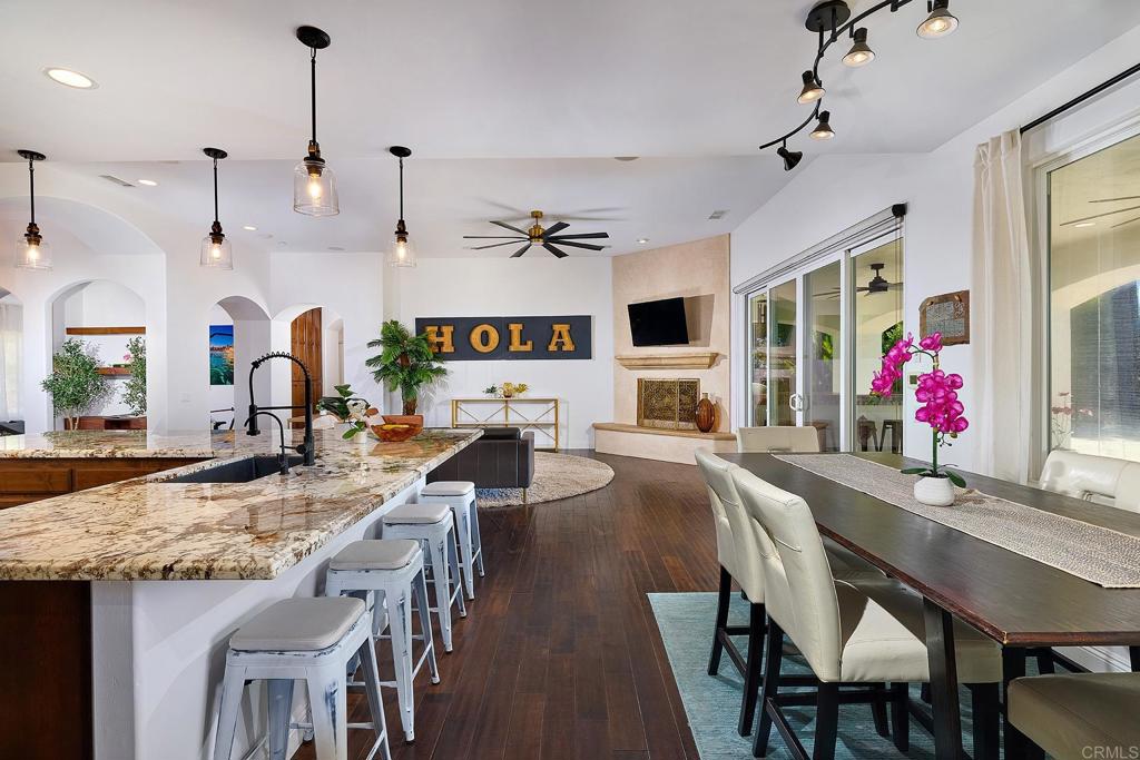 2869 Dos Lomas Place