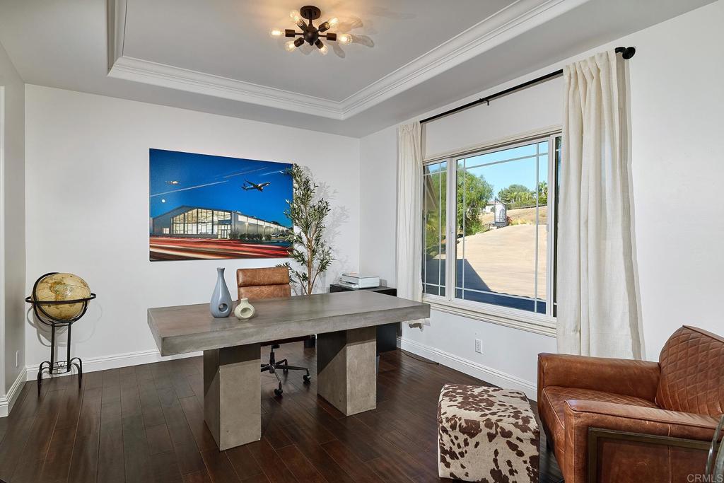 2869 Dos Lomas Place