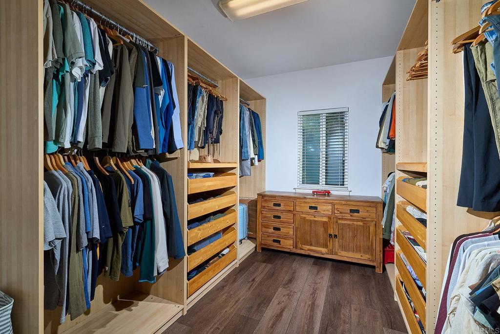 2869 Dos Lomas Place