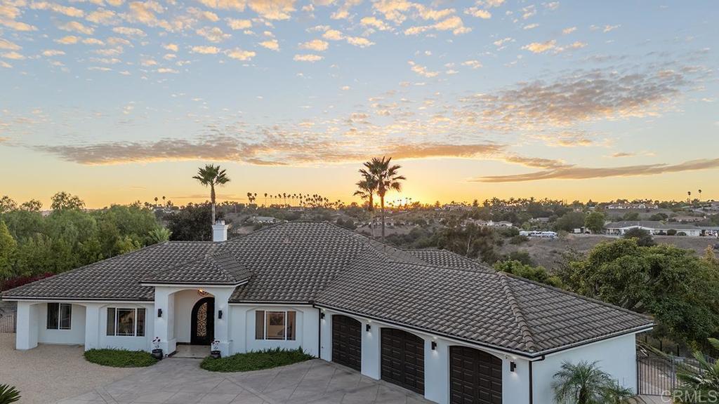 2869 Dos Lomas Place