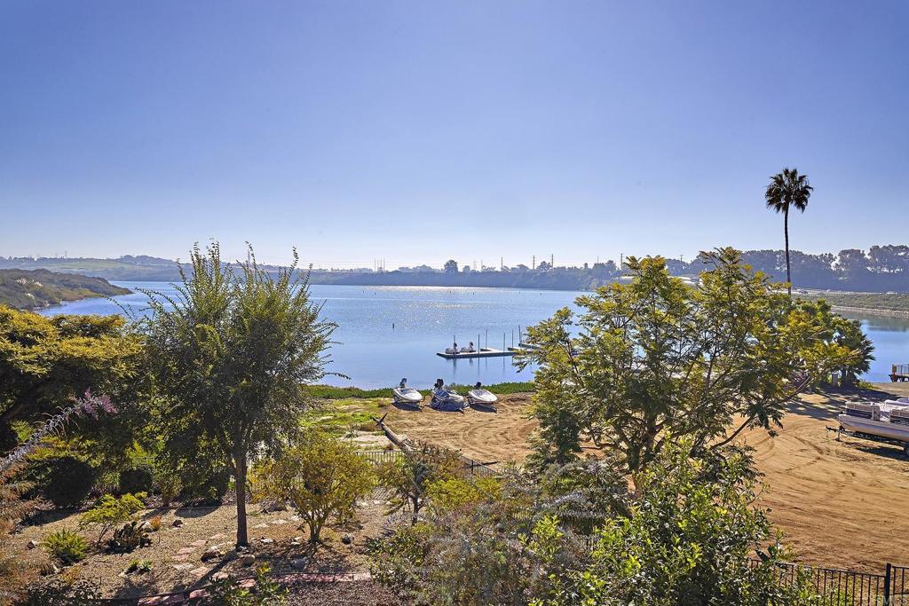 4235 Harrison Street