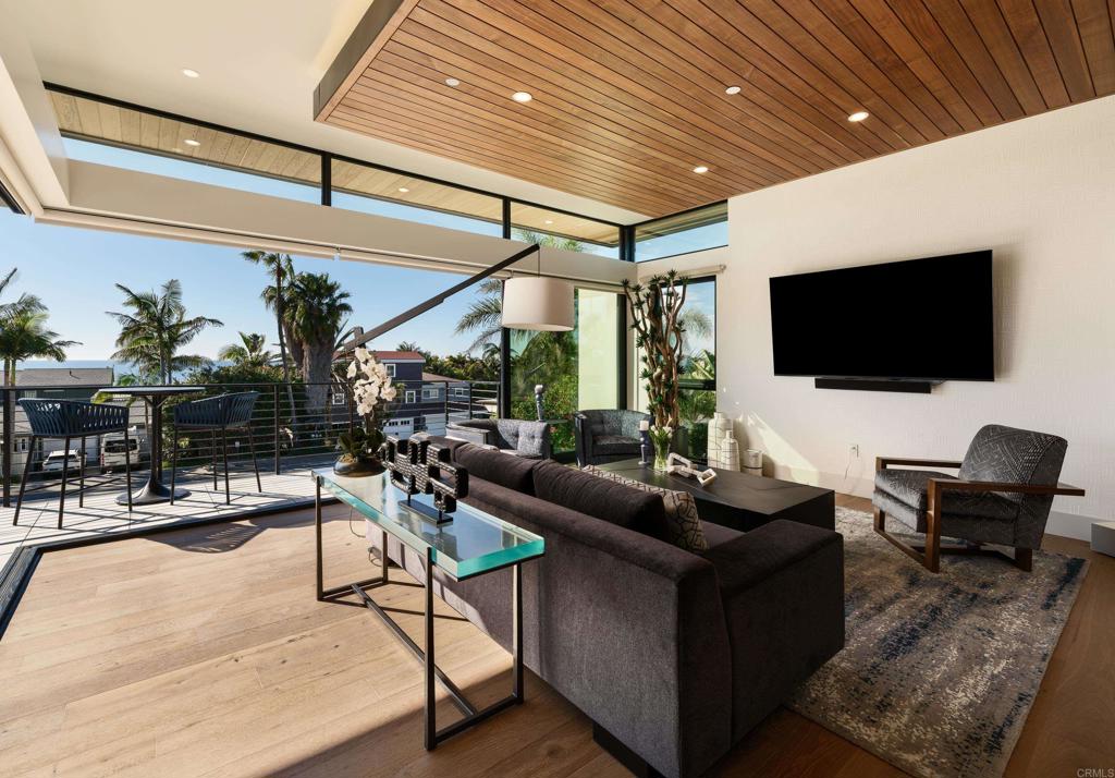 5170 Carlsbad Boulevard