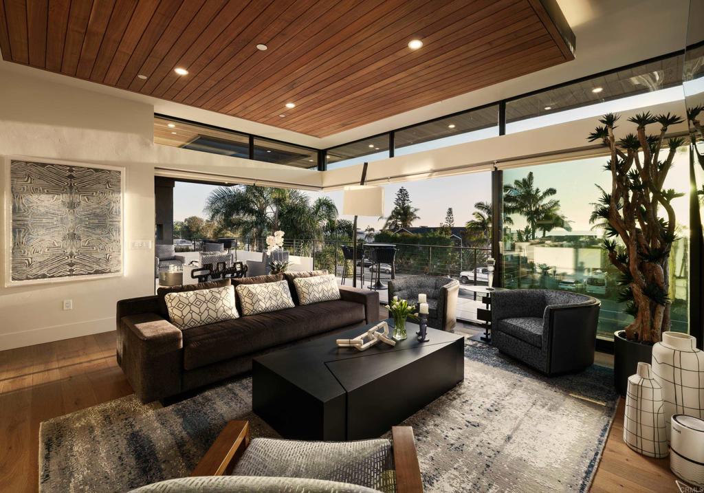 5170 Carlsbad Boulevard