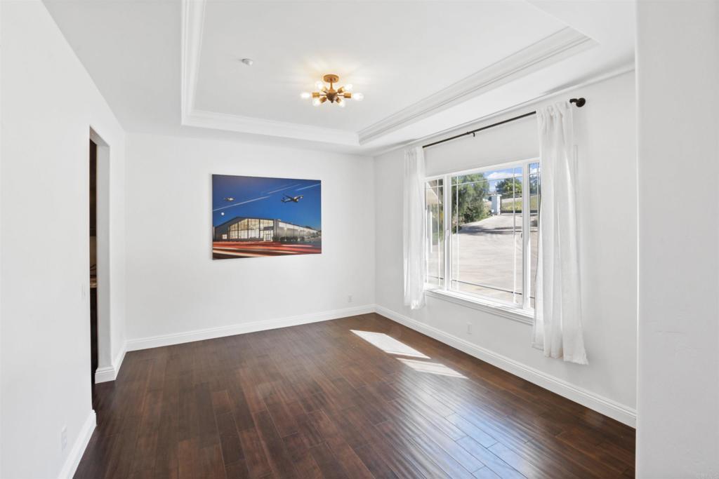 2869 Dos Lomas Place