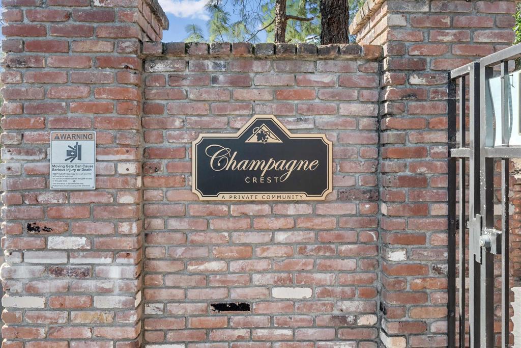 2869 Dos Lomas Place