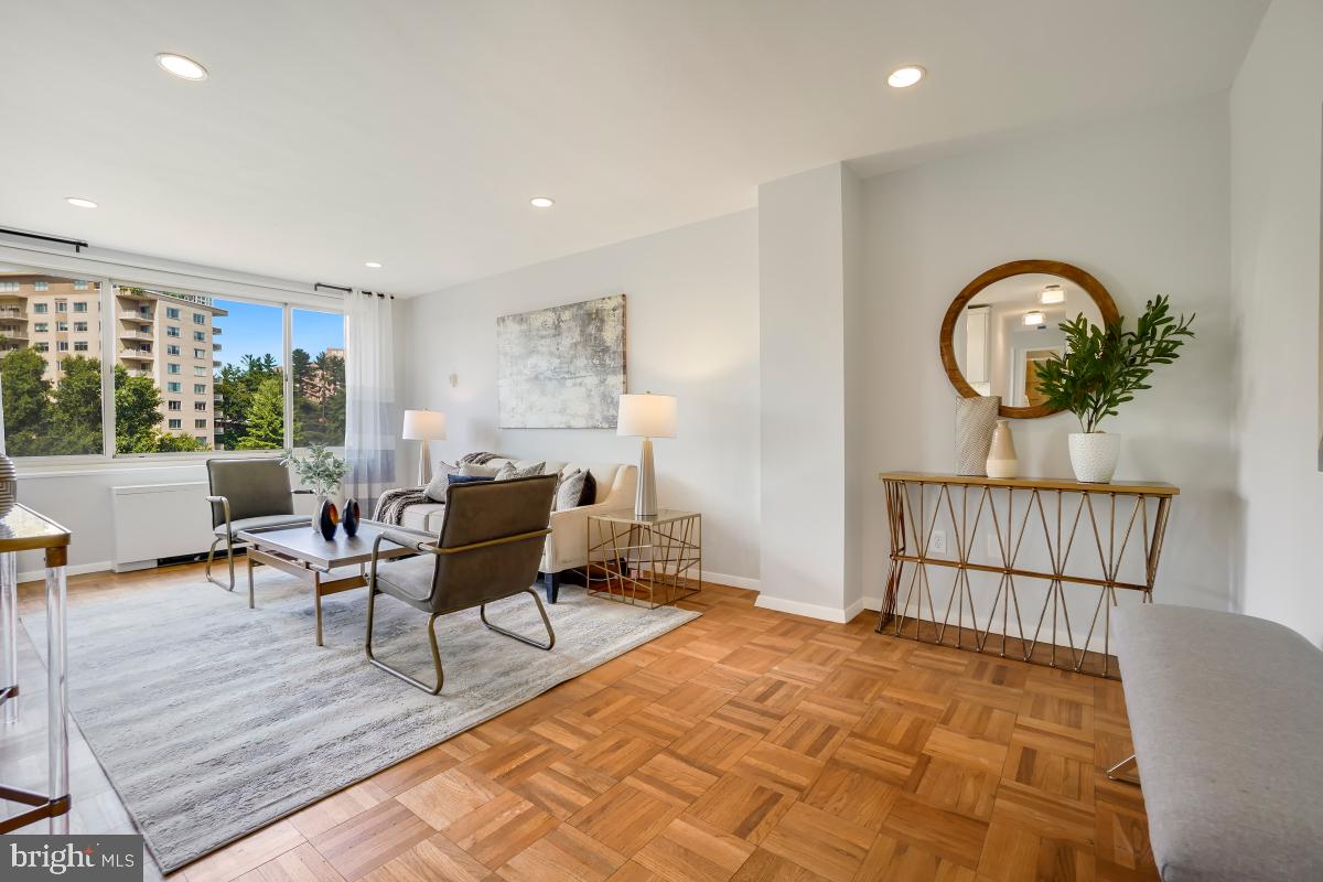 4000 TUNLAW ROAD NW Unit: 1130