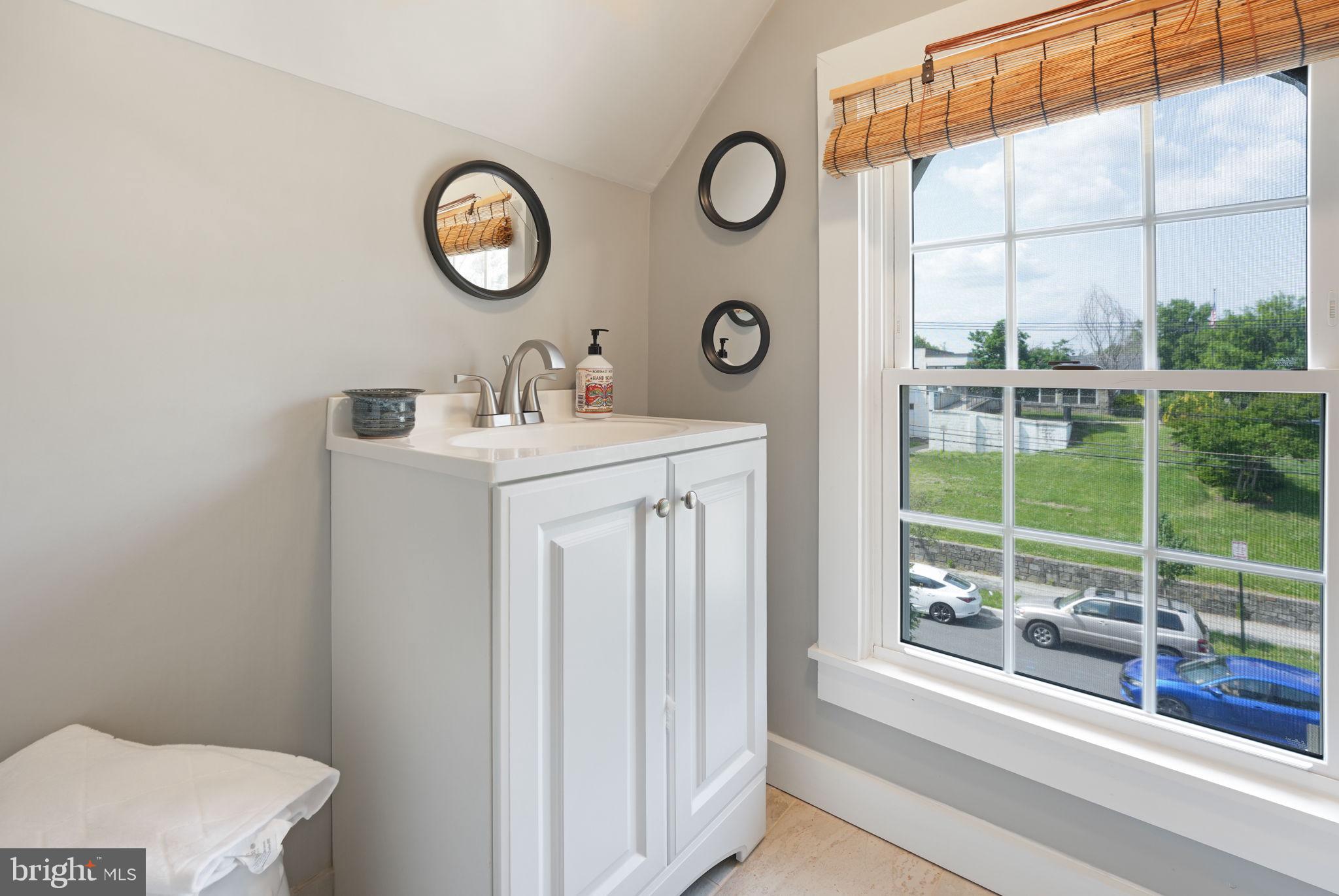 200 Rittenhouse Street NW