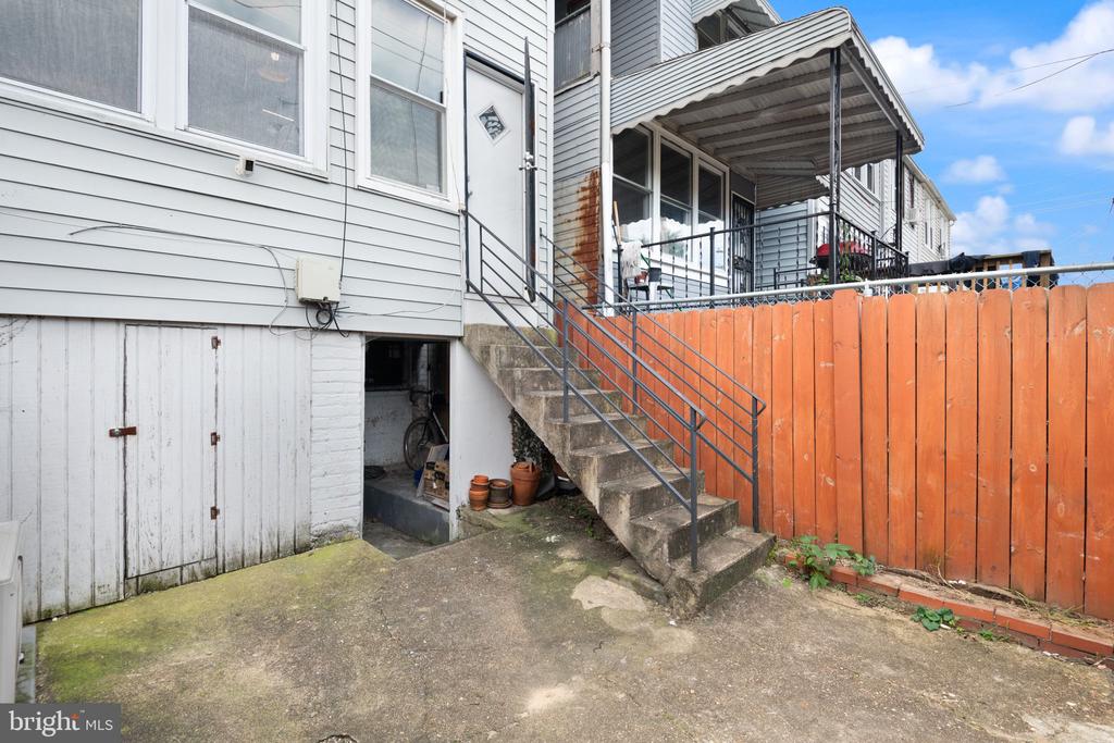 1408 Ridge Pl SE