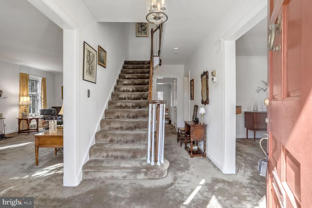 6688 32nd Pl NW