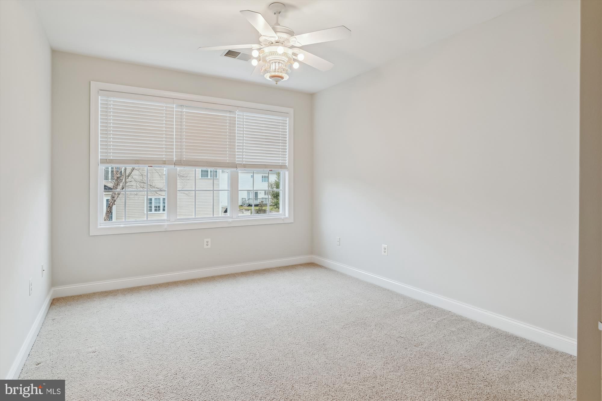 710 Fantail Ct