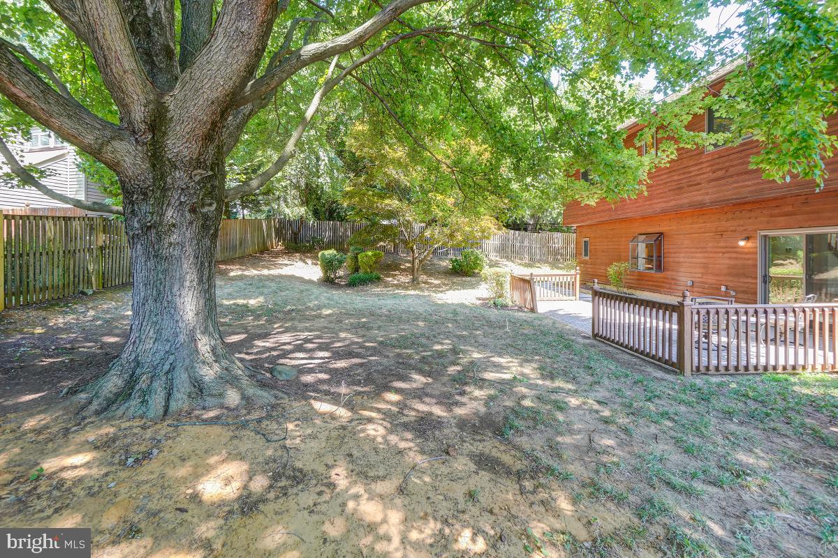 1266 Green Holly Dr
