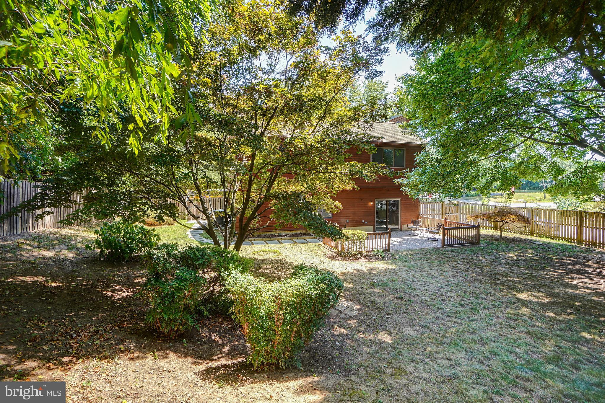 1266 Green Holly Dr