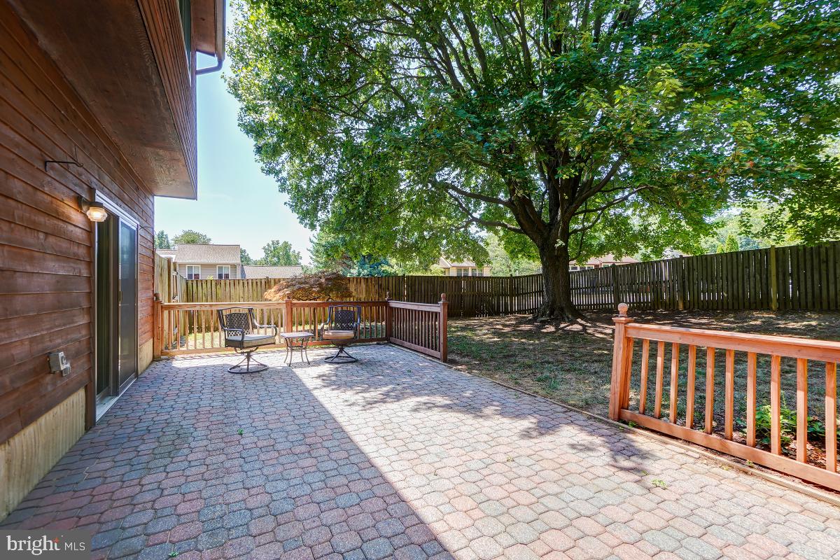 1266 Green Holly Dr