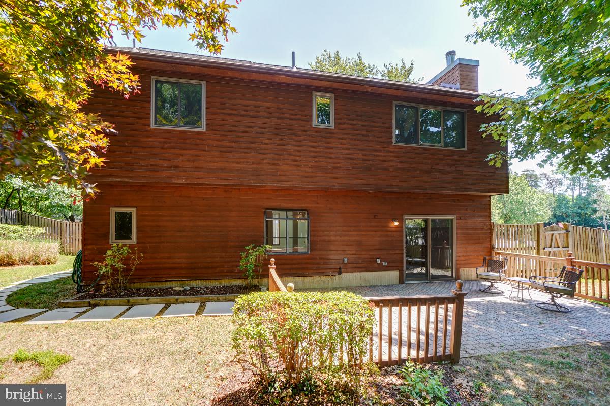 1266 Green Holly Dr