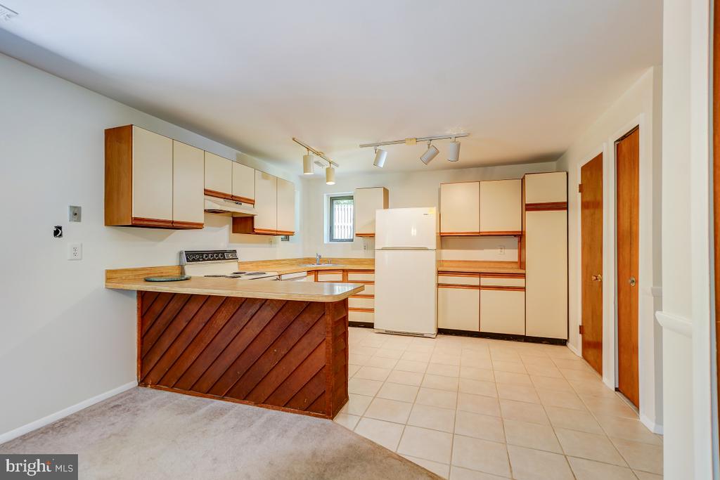1266 Green Holly Dr